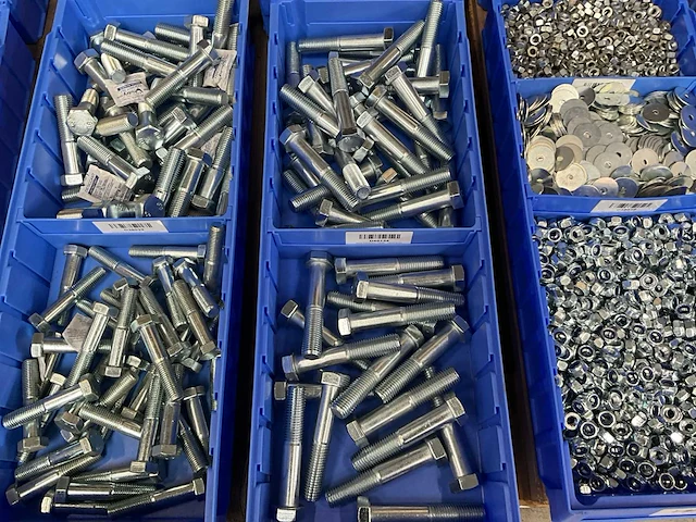 Partij bevestigingsmateriaal - afbeelding 7 van  7