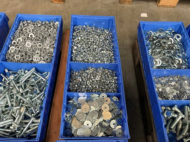 Partij bevestigingsmateriaal - afbeelding 6 van  7