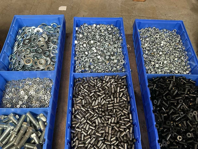 Partij bevestigingsmateriaal - afbeelding 4 van  7
