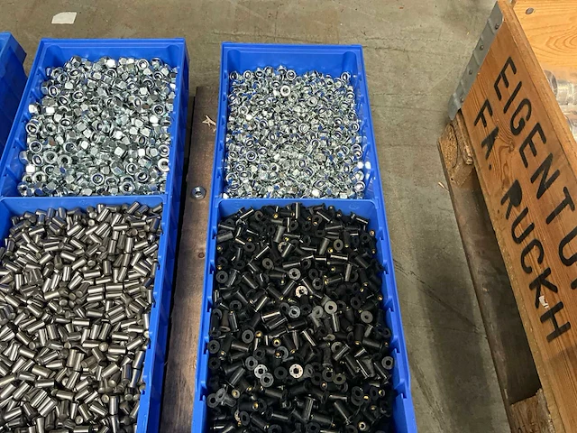 Partij bevestigingsmateriaal - afbeelding 6 van  7