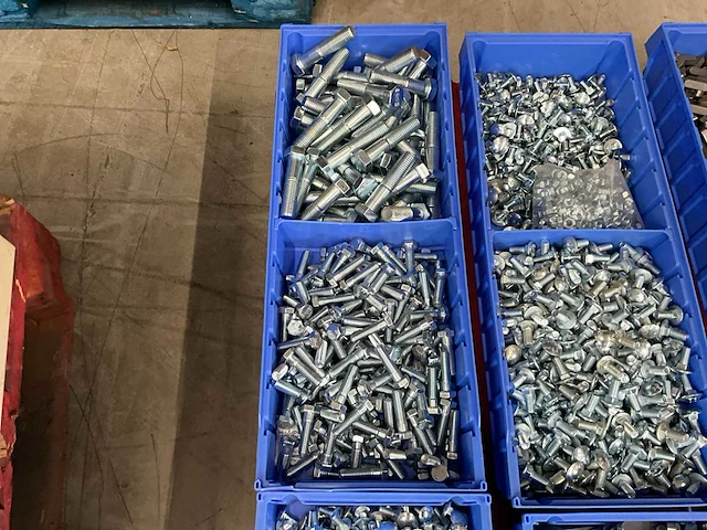 Partij bevestigingsmateriaal - afbeelding 2 van  7