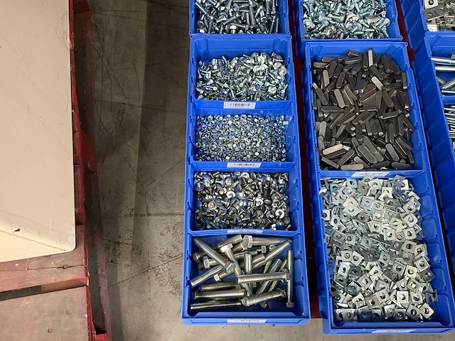 Partij bevestigingsmateriaal - afbeelding 3 van  7