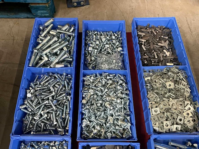 Partij bevestigingsmateriaal - afbeelding 4 van  7