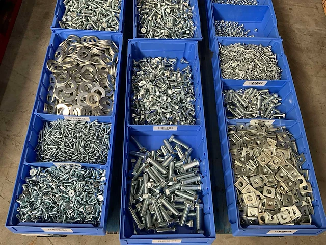 Partij bevestigingsmateriaal - afbeelding 5 van  7
