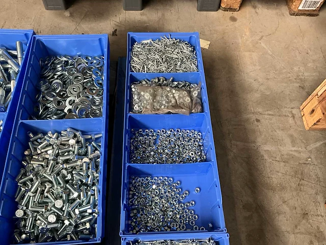 Partij bevestigingsmateriaal - afbeelding 6 van  7