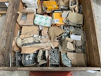 Partij bevestigingsmateriaal - afbeelding 2 van  4