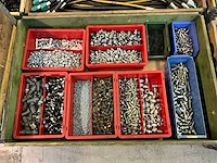Partij bevestigingsmateriaal - afbeelding 1 van  8
