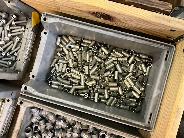 Partij bevestigingsmateriaal - afbeelding 4 van  7