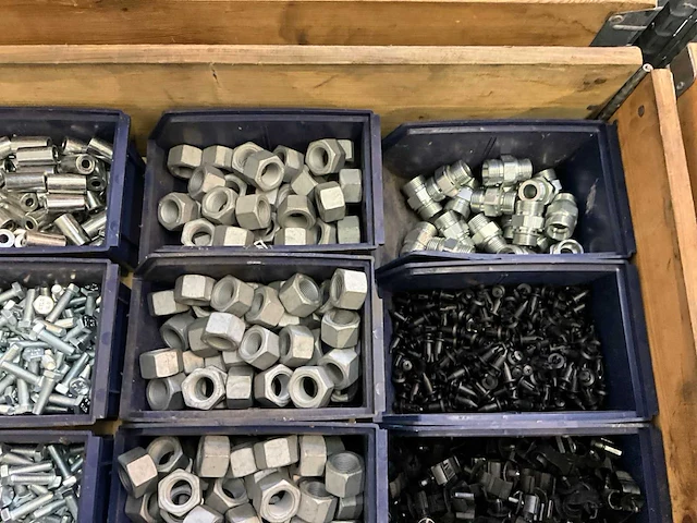 Partij bevestigingsmateriaal - afbeelding 4 van  9