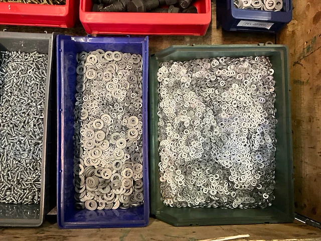 Partij bevestigingsmateriaal - afbeelding 2 van  9