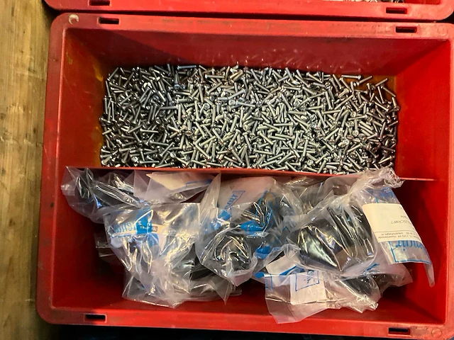 Partij bevestigingsmateriaal - afbeelding 5 van  9