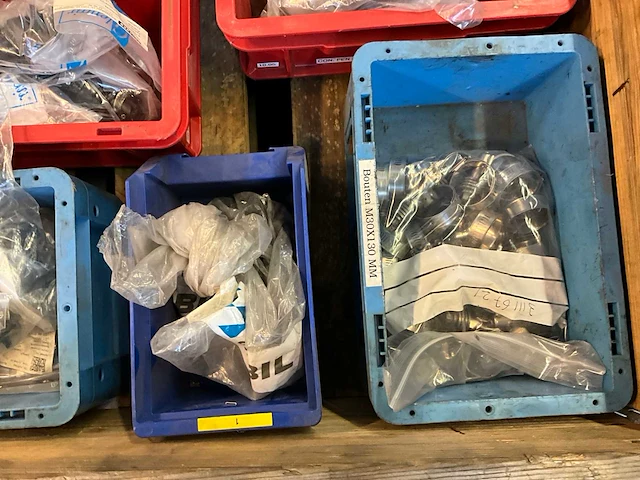 Partij bevestigingsmateriaal - afbeelding 9 van  9