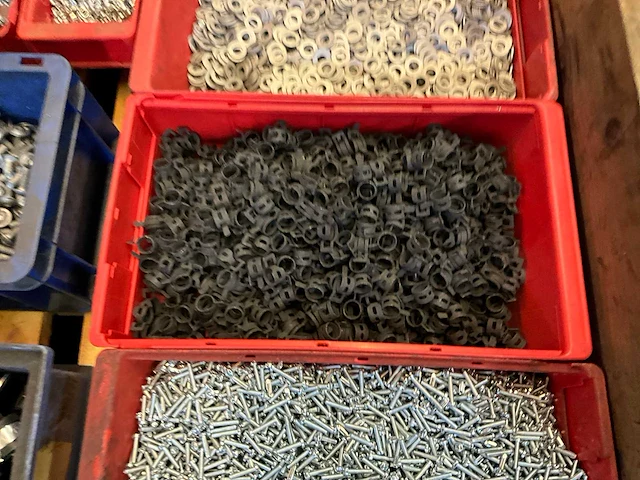 Partij bevestigingsmateriaal - afbeelding 4 van  8