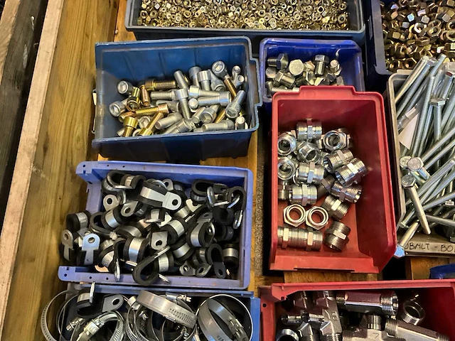 Partij bevestigingsmateriaal - afbeelding 6 van  10