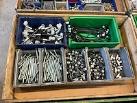 Partij bevestigingsmateriaal - afbeelding 1 van  6