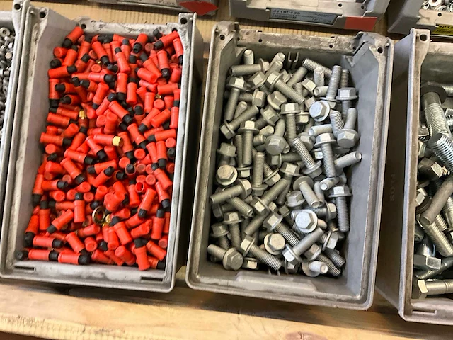 Partij bevestigingsmateriaal - afbeelding 4 van  8