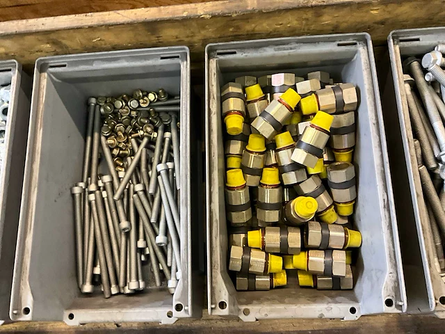 Partij bevestigingsmateriaal - afbeelding 5 van  8
