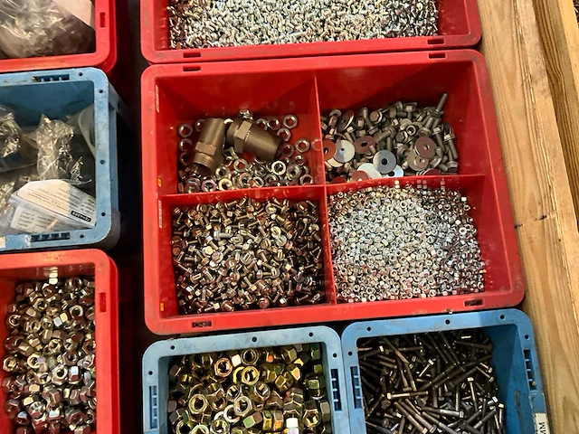 Partij bevestigingsmateriaal - afbeelding 4 van  9