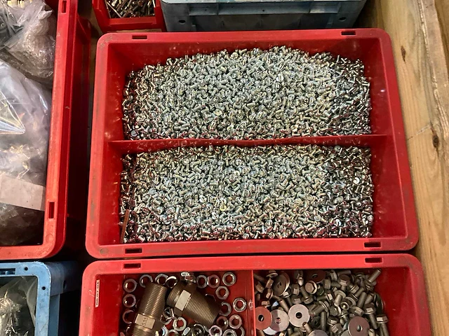 Partij bevestigingsmateriaal - afbeelding 5 van  9