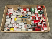 Partij bevestigingsmateriaal - afbeelding 1 van  5