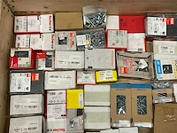 Partij bevestigingsmateriaal - afbeelding 2 van  5