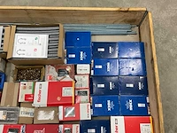 Partij bevestigingsmateriaal - afbeelding 4 van  5