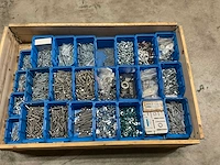 Partij bevestigingsmateriaal - afbeelding 1 van  7