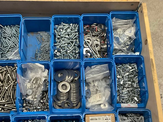 Partij bevestigingsmateriaal - afbeelding 2 van  7