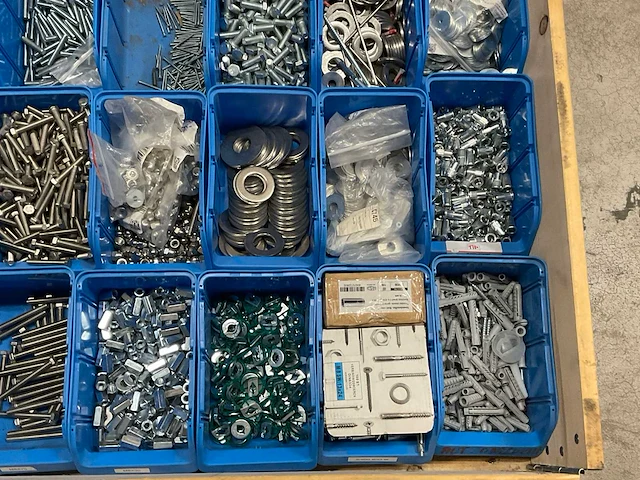 Partij bevestigingsmateriaal - afbeelding 3 van  7