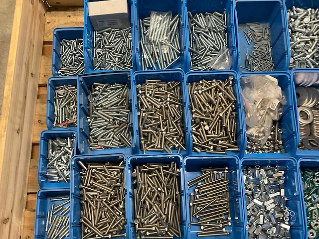 Partij bevestigingsmateriaal - afbeelding 6 van  7