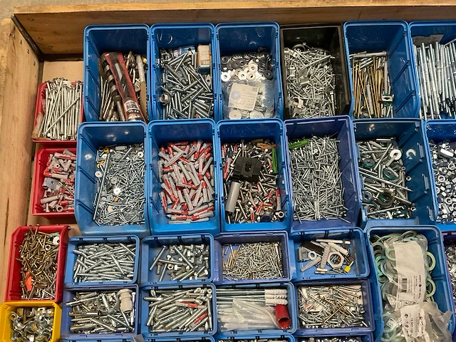 Partij bevestigingsmateriaal - afbeelding 5 van  5