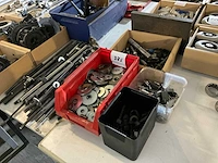 Partij bevestigingsmateriaal - afbeelding 2 van  5