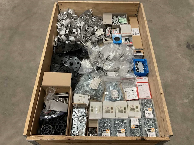 Partij bevestigingsmateriaal - afbeelding 1 van  5