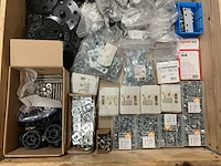 Partij bevestigingsmateriaal - afbeelding 2 van  5