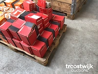 Partij bevestigingsmateriaal - afbeelding 1 van  8