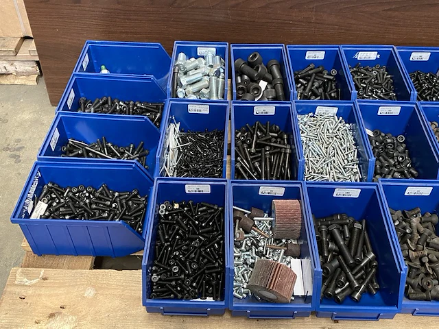 Partij bevestigingsmateriaal - afbeelding 3 van  9