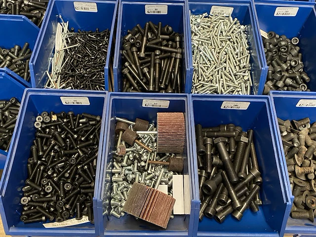 Partij bevestigingsmateriaal - afbeelding 5 van  9