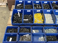 Partij bevestigingsmateriaal - afbeelding 2 van  10