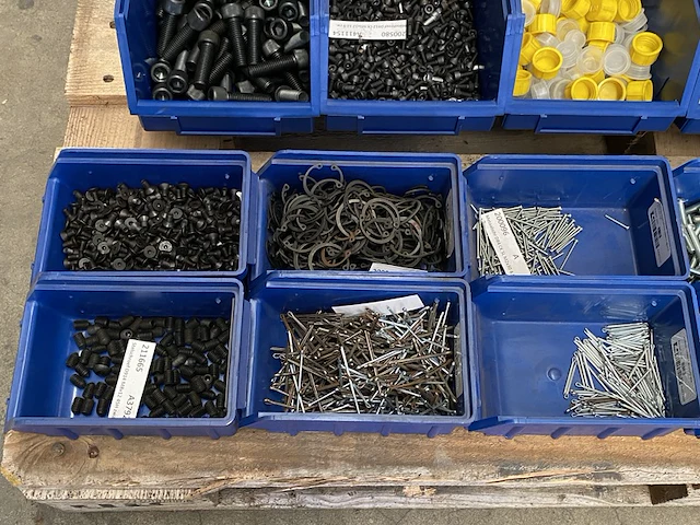 Partij bevestigingsmateriaal - afbeelding 4 van  10
