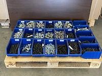 Partij bevestigingsmateriaal - afbeelding 1 van  10