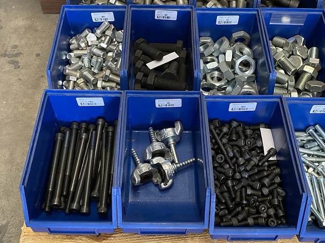 Partij bevestigingsmateriaal - afbeelding 4 van  10