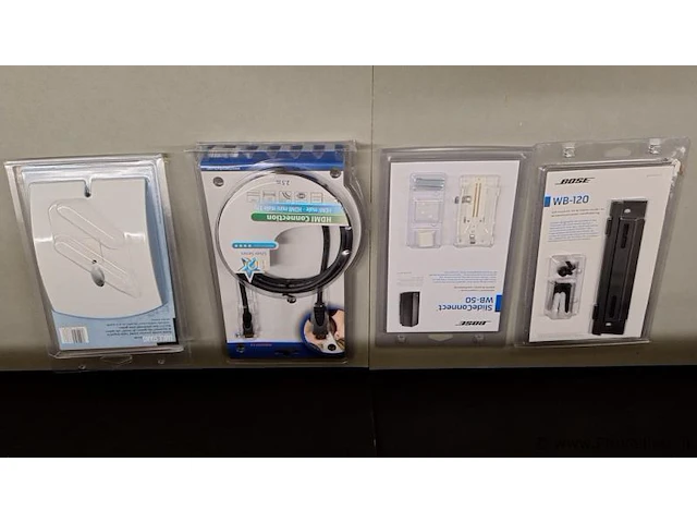 Partij bevestigingsmaterialen en hdmi-kabel - afbeelding 1 van  5