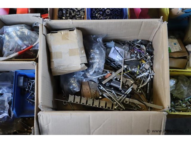 Partij bevestigingsmaterialen o.a. schroeven, bouten & moeren - afbeelding 10 van  11