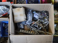 Partij bevestigingsmaterialen o.a. schroeven, bouten & moeren - afbeelding 10 van  11