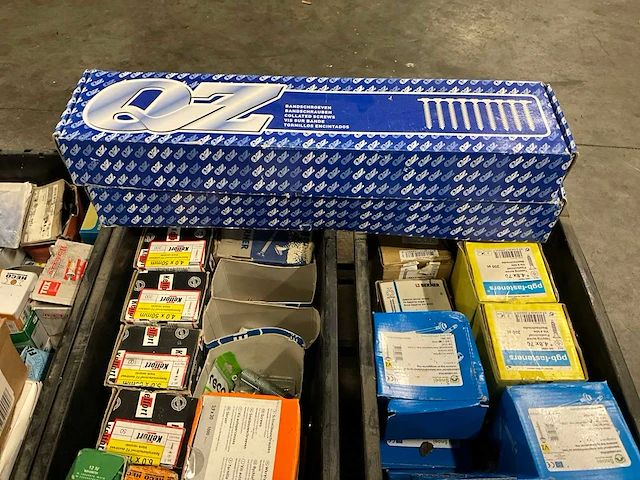 Partij bevestigingsmaterialen - afbeelding 8 van  18