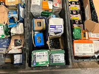 Partij bevestigingsmaterialen - afbeelding 15 van  18