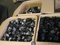 Partij bevestigingsmaterialen - afbeelding 1 van  7