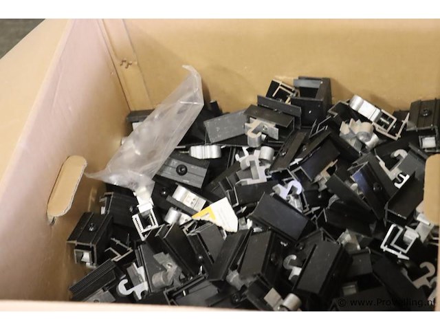 Partij bevestigingsmaterialen - afbeelding 3 van  7