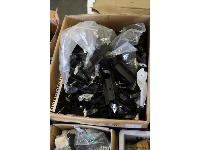 Partij bevestigingsmaterialen - afbeelding 6 van  8