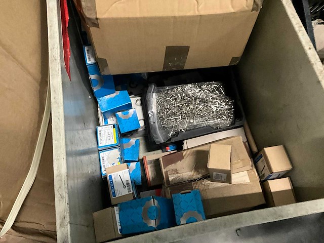 Partij bevestigingsmaterialen - afbeelding 10 van  14